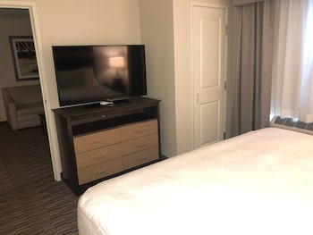 grandstay hotel and suites rock valley