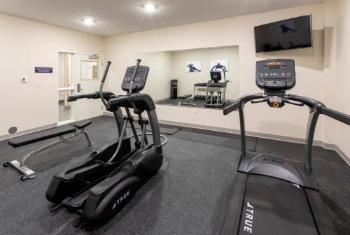grandstay hotel and suites rock valley