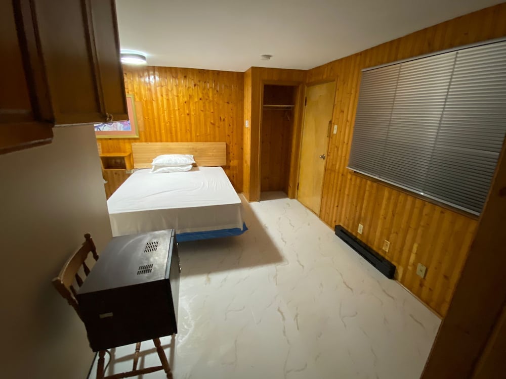 hillcrest motel