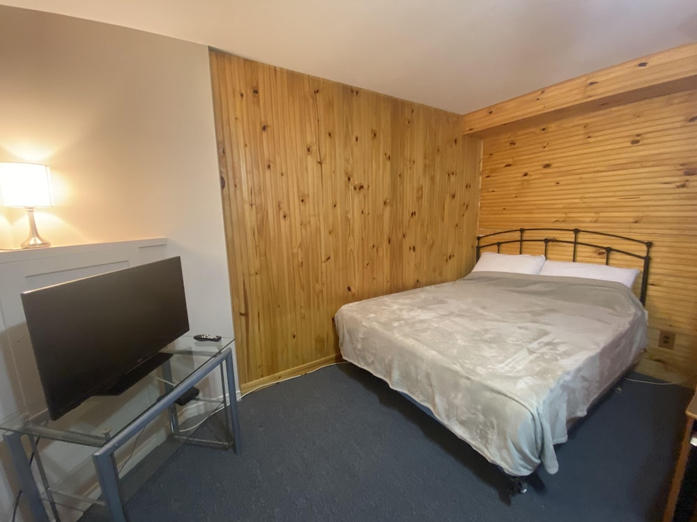 hillcrest motel
