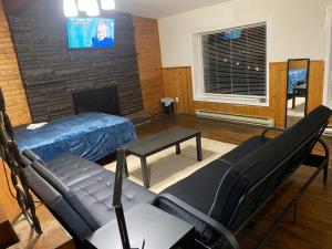 hillcrest motel