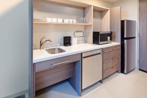 home2 suites by hilton alameda oakland airport