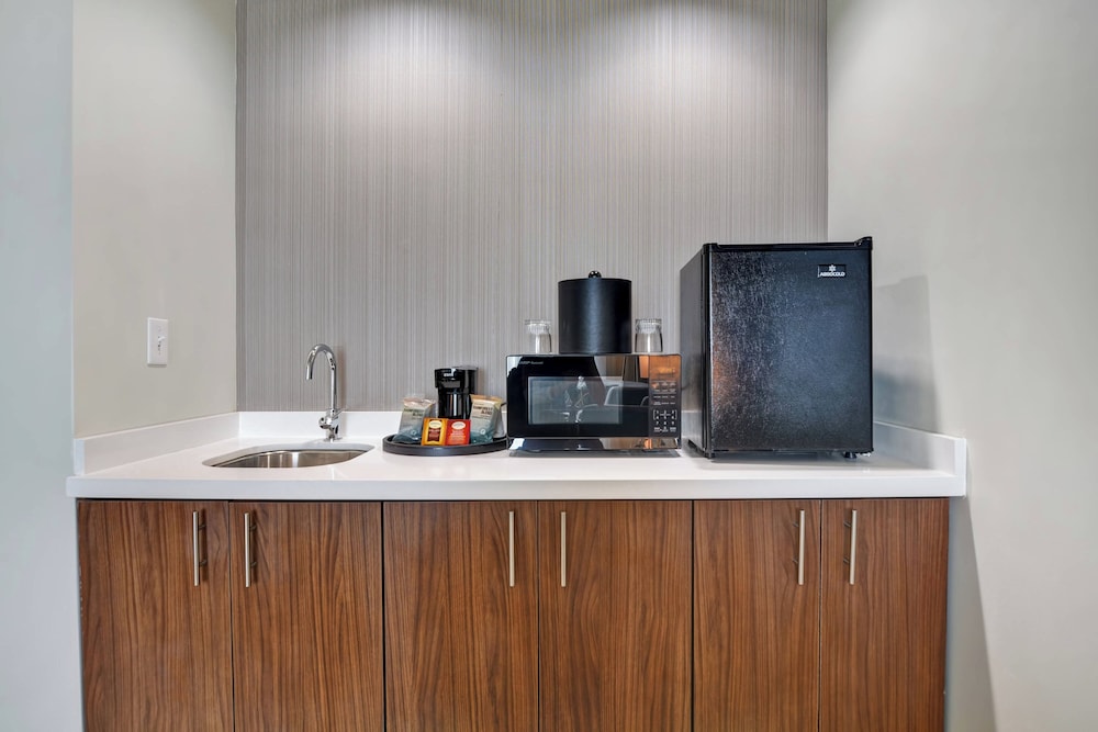 courtyard by marriott bentonville rogers promenade