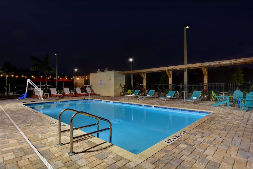 home2 suites sarasota i 75 bee ridge fl