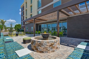 home2 suites sarasota i 75 bee ridge fl