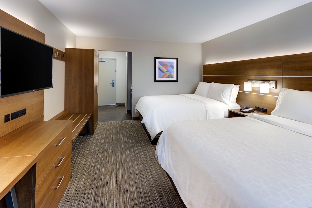 holiday inn express and suites middletown goshen