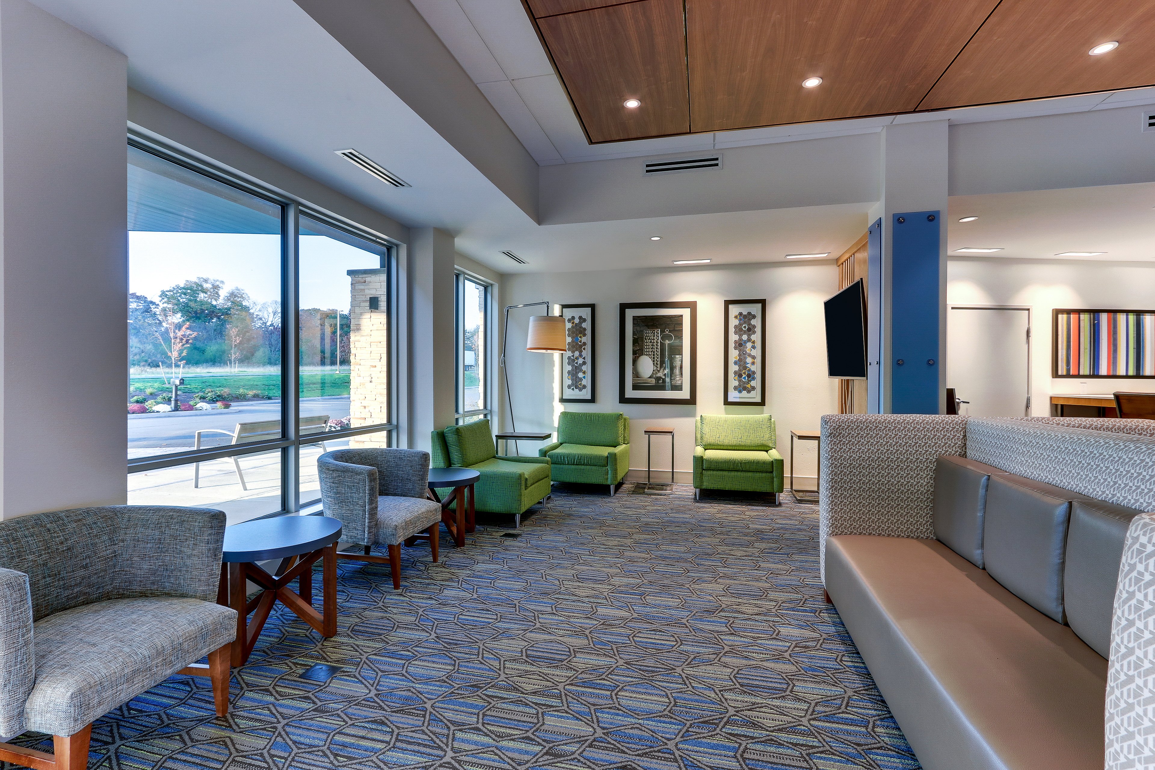 holiday inn express and suites middletown goshen