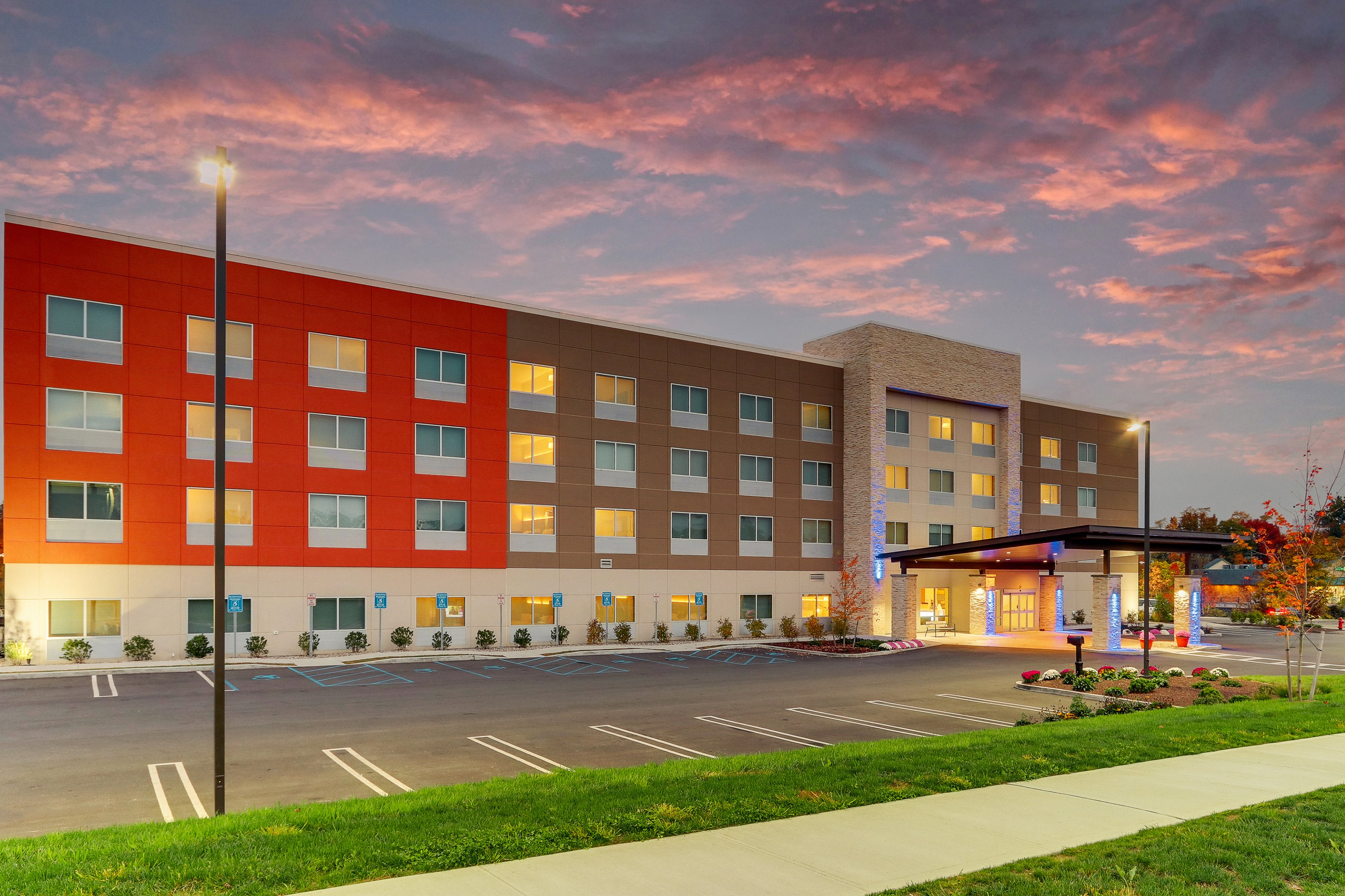 holiday inn express and suites middletown goshen
