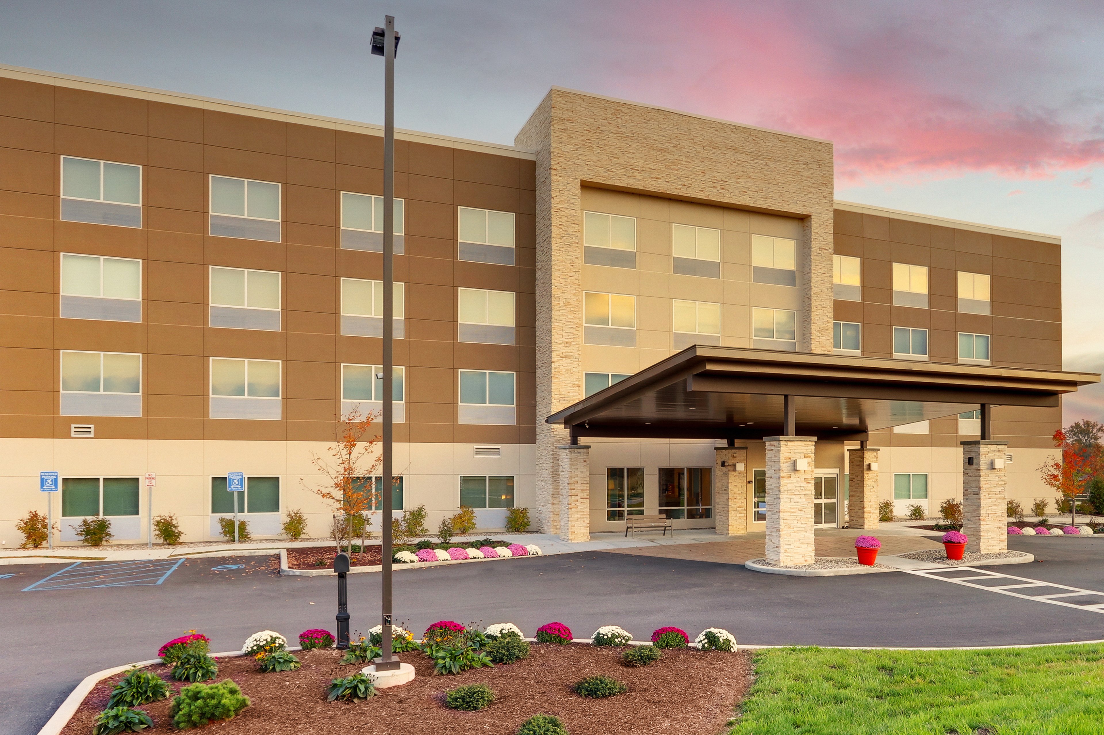 holiday inn express and suites middletown goshen