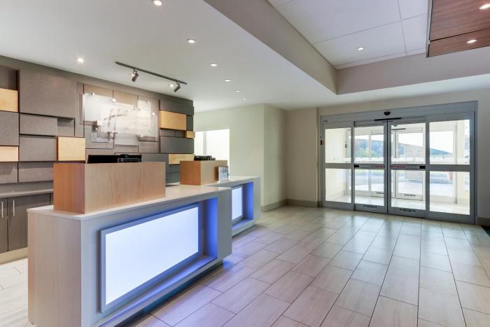 holiday inn express and suites middletown goshen