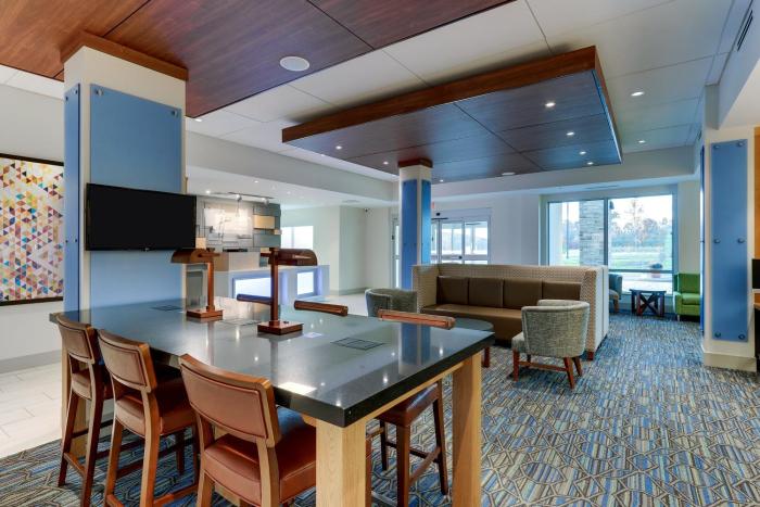 holiday inn express and suites middletown goshen