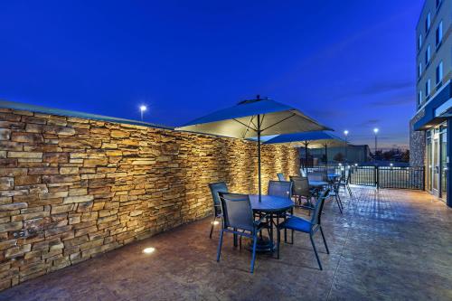 fairfield inn and suites by marriott tulsa catoosa