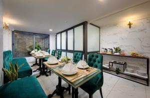hanoi gatsby hotel