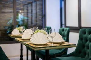 hanoi gatsby hotel
