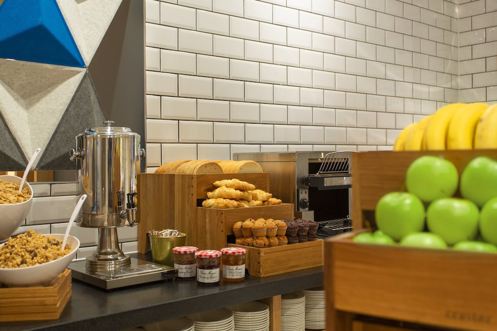 holiday inn express barrow in furness an ihg hotel