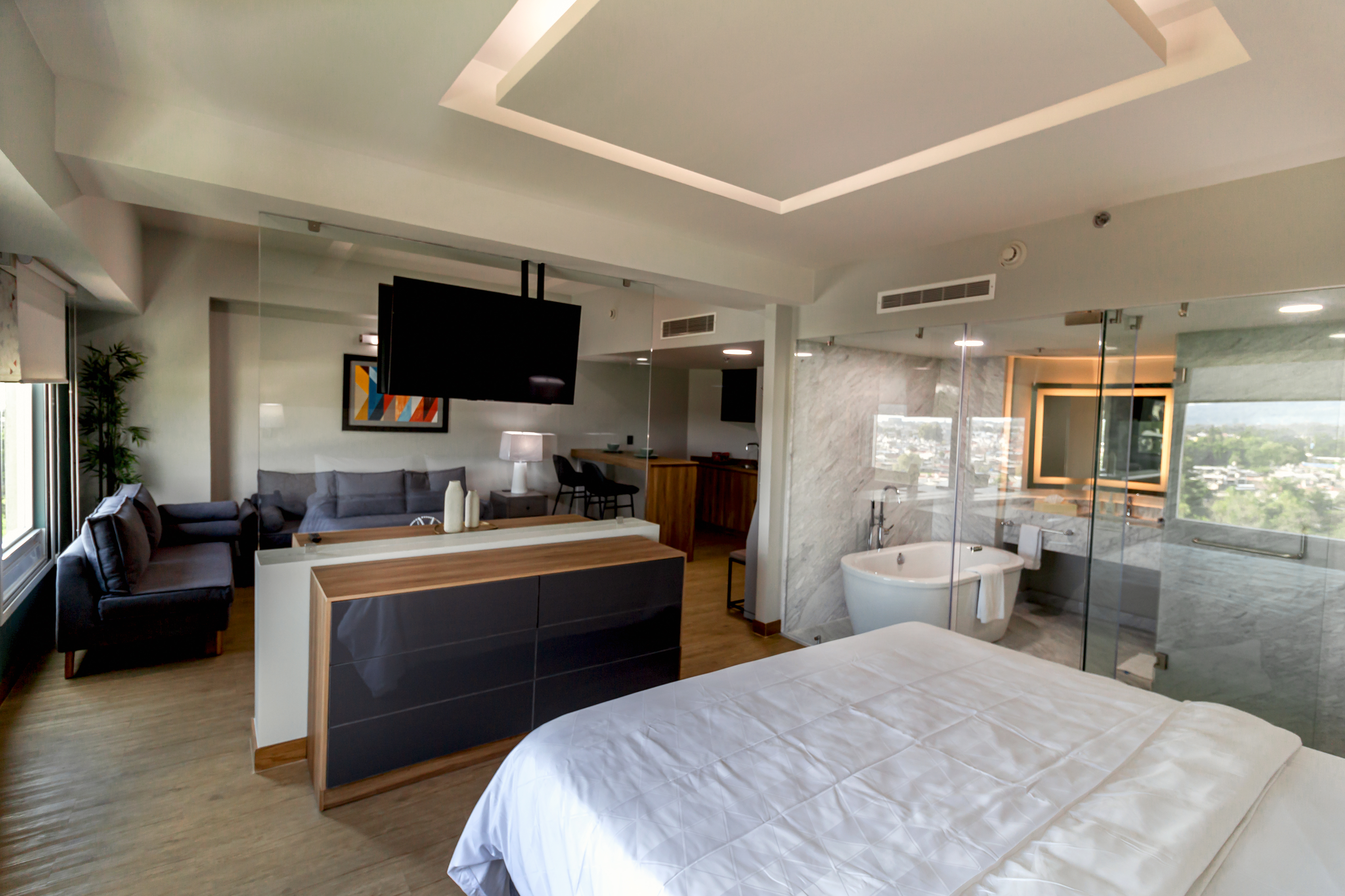 holiday inn uruapan by ihg