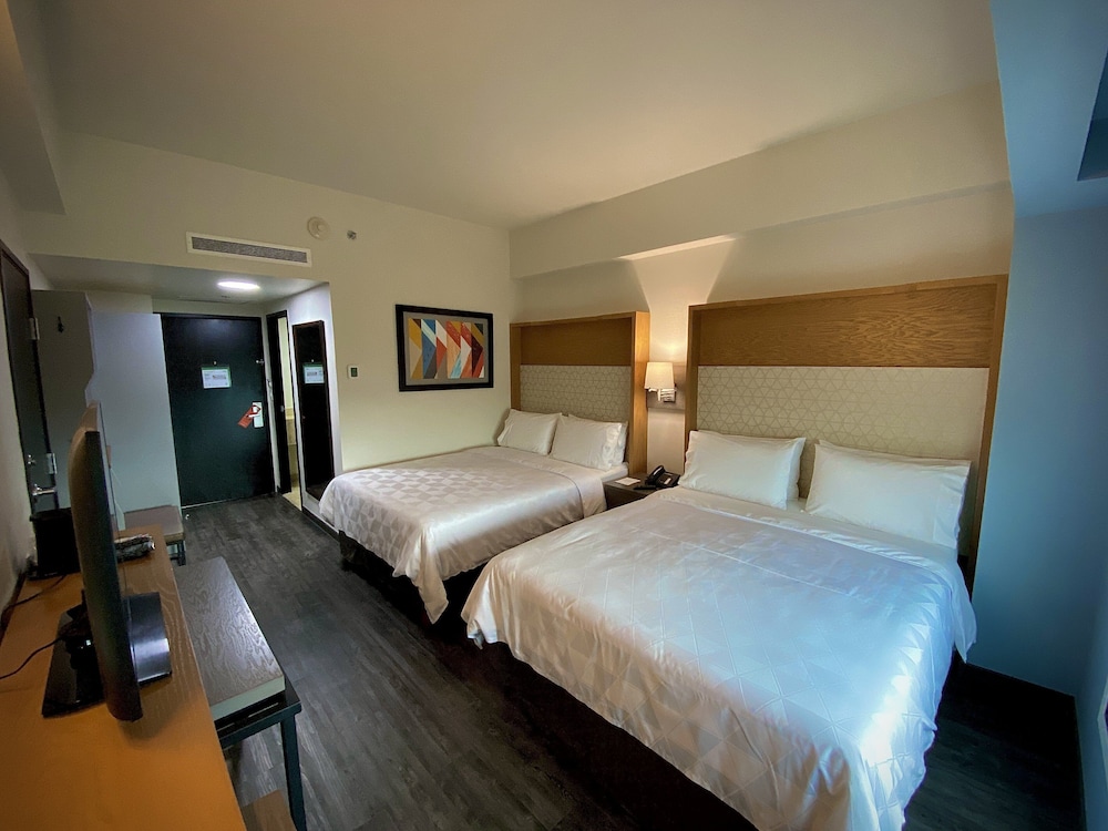 holiday inn uruapan by ihg