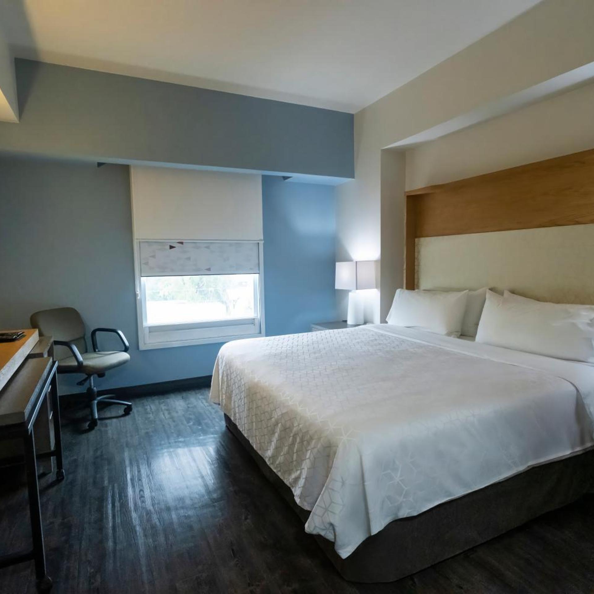 holiday inn uruapan by ihg