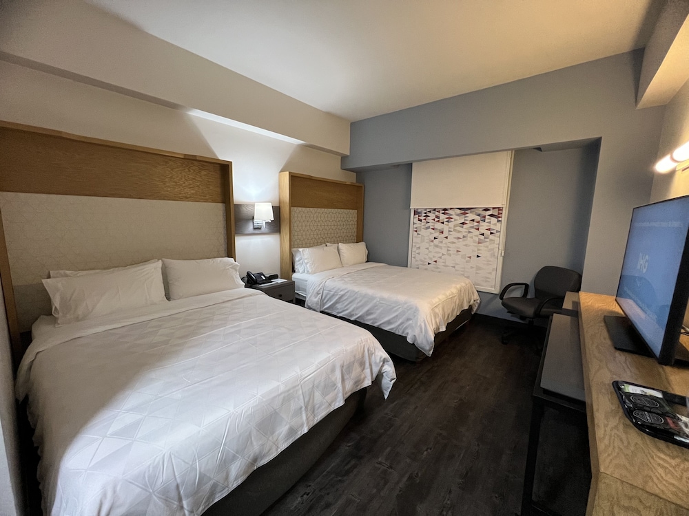 holiday inn uruapan by ihg