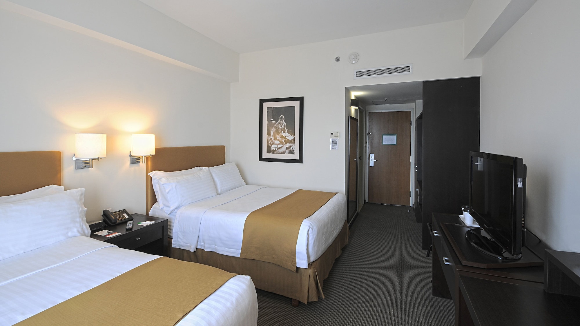 holiday inn uruapan by ihg
