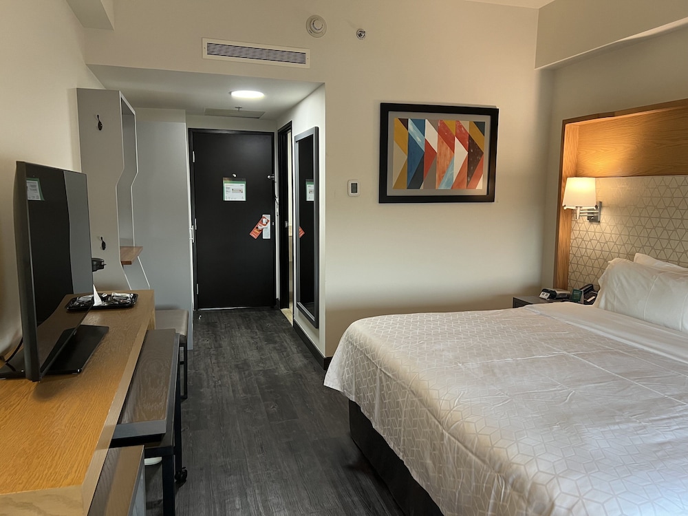holiday inn uruapan by ihg