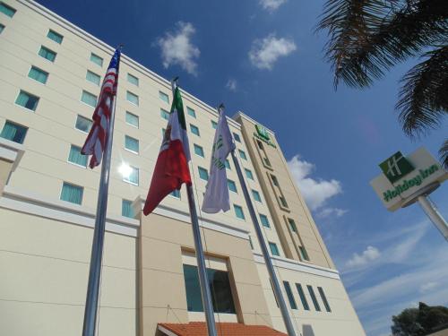 holiday inn uruapan by ihg