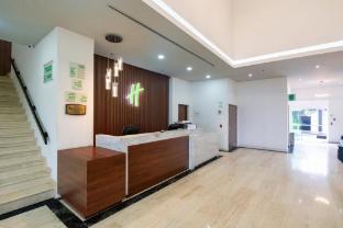 holiday inn uruapan by ihg