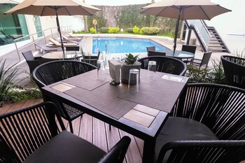 Holiday Inn Uruapan By Ihg,Uruapan>>Morelia,4 star