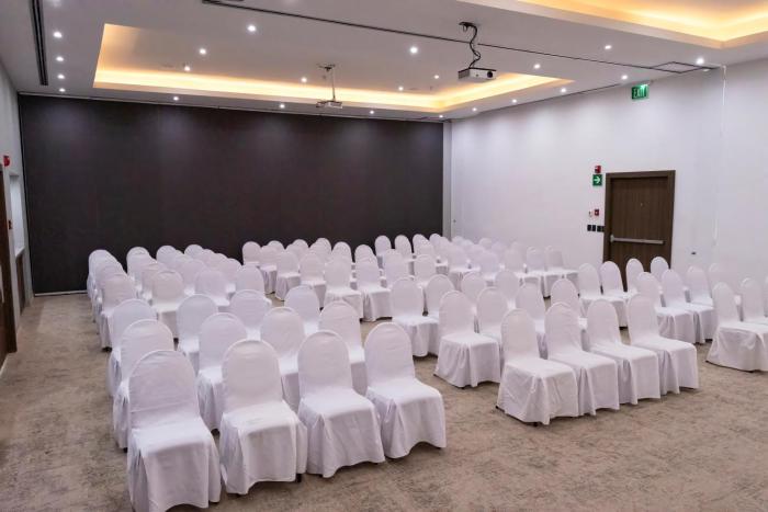 holiday inn uruapan by ihg