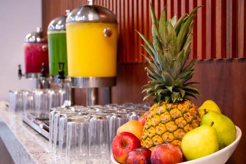 holiday inn uruapan by ihg