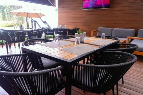 holiday inn uruapan by ihg
