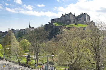 destiny scotland charlotte sq apartments