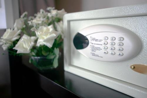 golden sun moment hotel