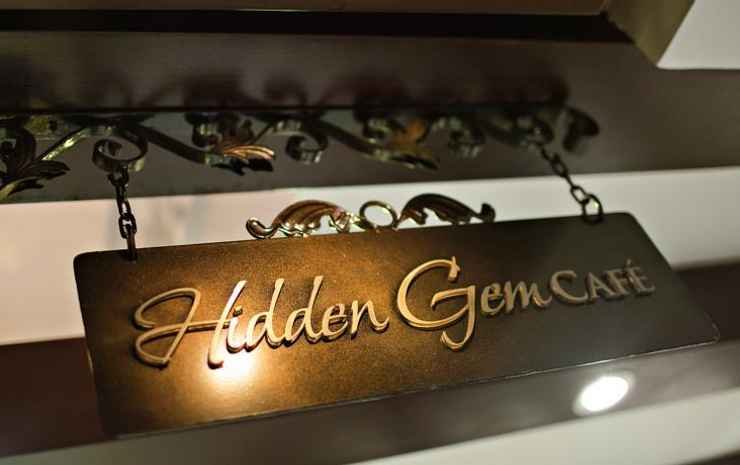 golden sun moment hotel