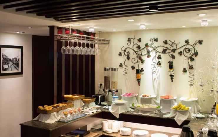 golden sun moment hotel