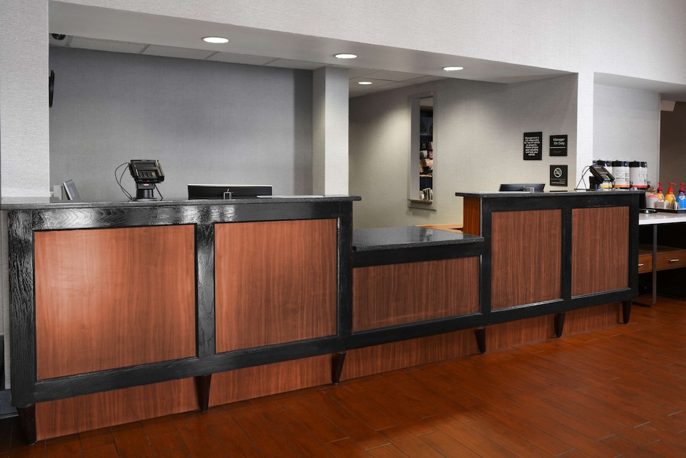 hampton inn and suites houston medical center nrg park