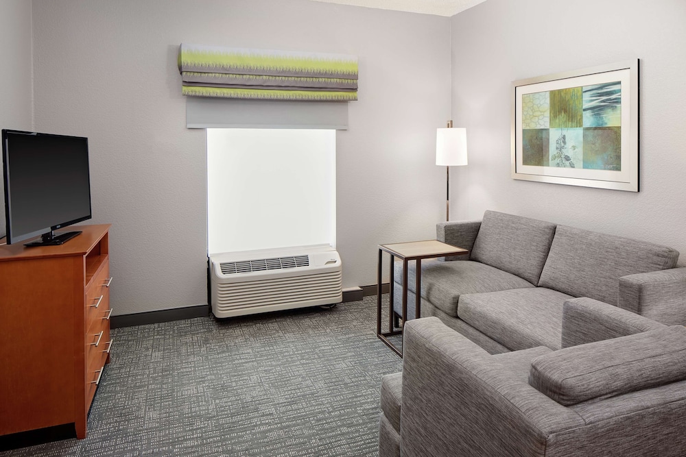 hampton inn and suites houston medical center nrg park