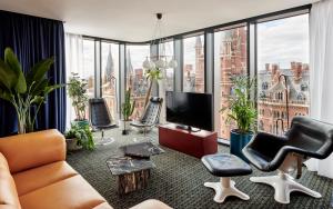 the standard london
