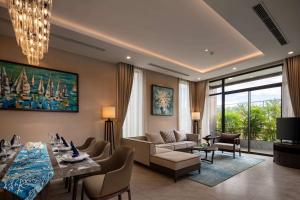 Wyndham Grand Kn Paradise Cam Ranh,Cam Ranh>>Bai Dai Beach,4.5 star
