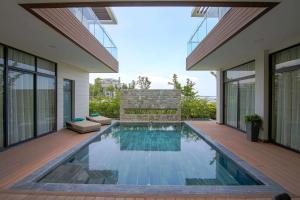 Wyndham Grand Kn Paradise Cam Ranh,Cam Ranh>>Bai Dai Beach,4.5 star