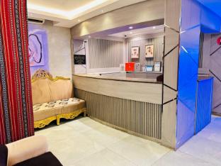 melody queen hotel by aura