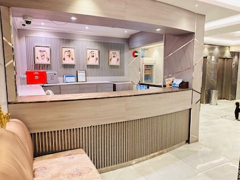 melody queen hotel by aura