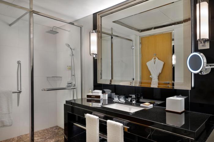 hilton dubai palm jumeirah