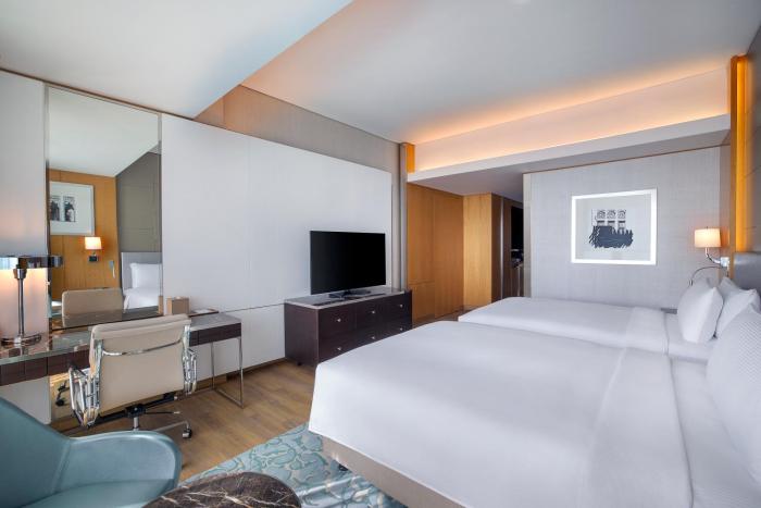 hilton dubai palm jumeirah