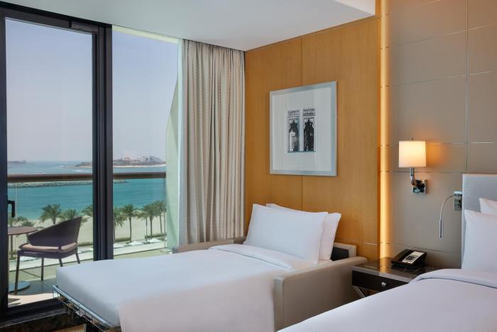 hilton dubai palm jumeirah