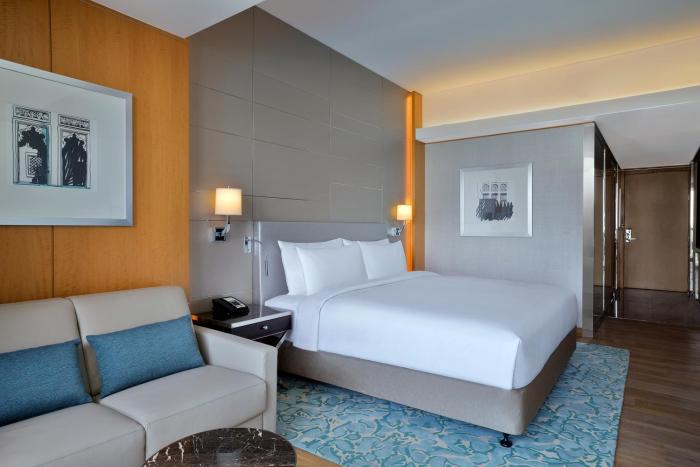 hilton dubai palm jumeirah
