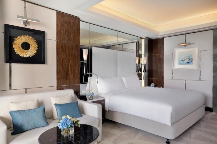 hilton dubai palm jumeirah