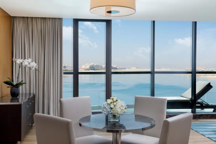 hilton dubai palm jumeirah