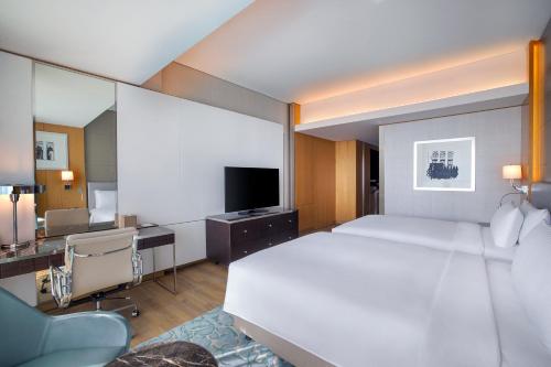 hilton dubai palm jumeirah