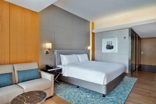 hilton dubai palm jumeirah